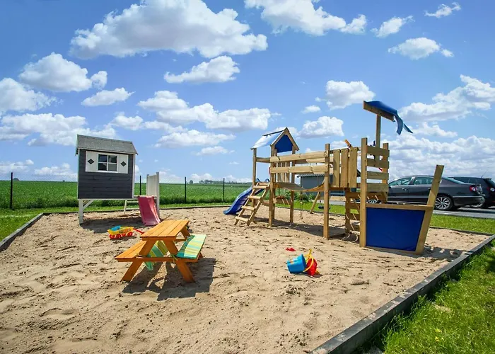 Dom wakacyjny Szmaragdowy Zakatek *