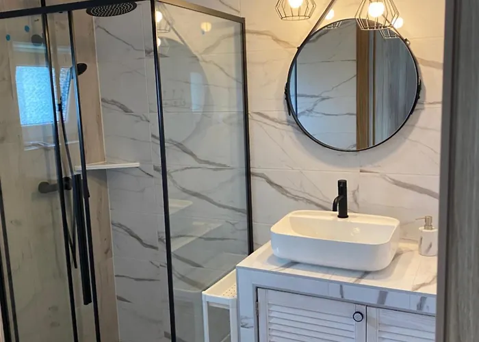 Dom wakacyjny Szmaragdowy Zakatek *